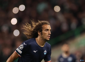 Án treo giò Serie A: Guendouzi treo giò 2 trận, 13 cầu thủ trong đó Leo & Vlahovic bị treo giò 1 trận