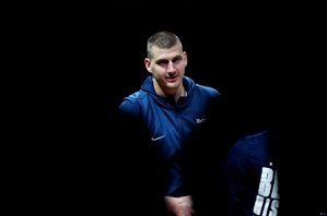 Người phát ngôn nổi tiếng: Jokic là cầu thủ thống trị nhất kể từ James năm 12-13 Không ai có thể bảo vệ anh ấy.