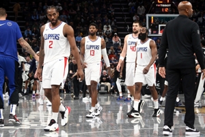 Đội hình xuất phát của Clippers: George, Leonard, Harden, Zubac, Mann