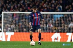 Marca: Christensen có thể trở thành tiền vệ phòng ngự dài hạn của Barcelona