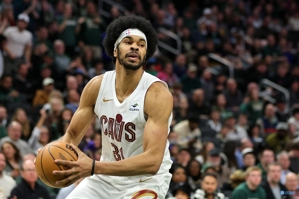 Cứu tinh khó khăn nhân đôi hiệu quả! Jarrett Allen ghi được 18 điểm, 19 rebound, 3 kiến ​​​​tạo và 6 pha tấn công trong loạt bắn 7/11.