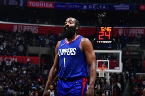 Clippers lần đầu tiên trong sự nghiệp bị loại! ️Harden sẽ bỏ lỡ trận đấu hôm nay do căng cơ vai trái