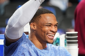 Westbrook: Dù mất bao lâu, tôi cũng sẽ cống hiến tất cả những gì mình có để xứng đáng với những người hâm mộ yêu mến tôi.