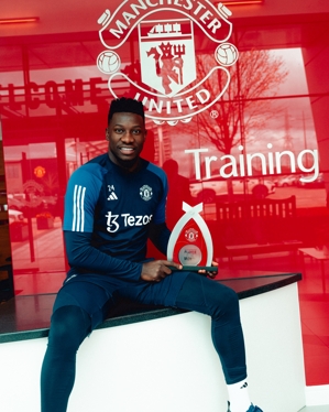 Onana nhận danh hiệu Cầu thủ xuất sắc nhất tháng của Manchester United vào tháng 3, anh tung ra 30 cú sút và chỉ để thủng lưới 7 bàn.